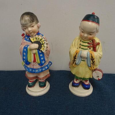 LOT 251. VINTAGE FIGURINES