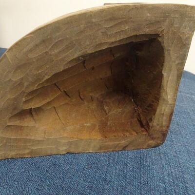 LOT 255. WOOD CARVED HOME DECOR