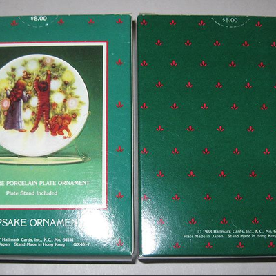 MS 2 Hallmark Christmas Ornaments Plates Series 1 & 2 from 1987 & 1988 Original boxes with tags