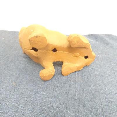 LOT 257. METAL DOG FIGURINE