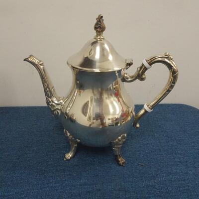 LOT 261. COLLECTION OF SILVER PLATE ITEMS