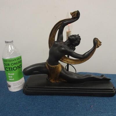 LOT 269. ART DECO STYLE LAMP