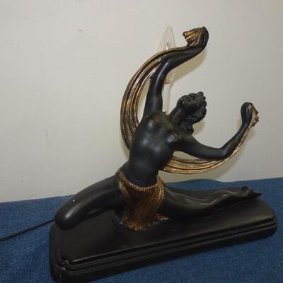 LOT 269. ART DECO STYLE LAMP
