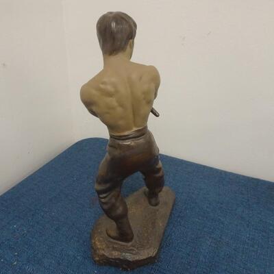 LOT 272. BRUCE LEE FIGURINES