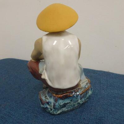 LOT 274. MUD MEN FIGURINES