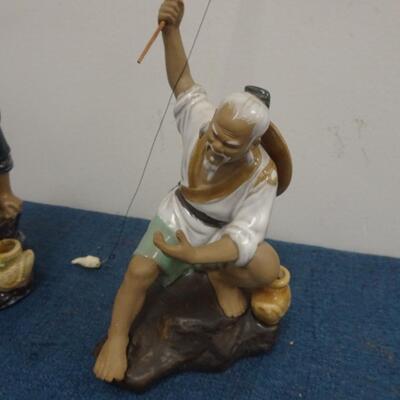 LOT 282. MUD MEN
