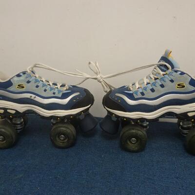 LOT 289. SKECHERS LADIES SIZE 7 ROLLER SKATES