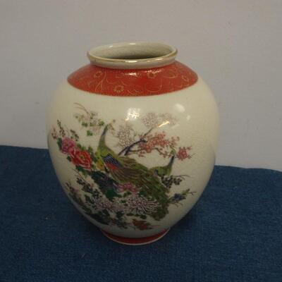 LOT 291. SATSUMA VASE