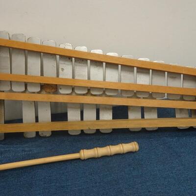 LOT 296. XYLOPHONE