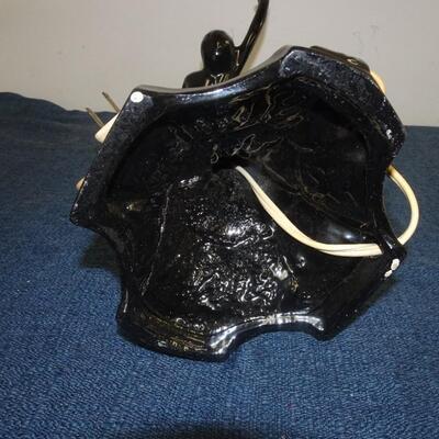 LOT 82. ART DECO STYLE LAMP