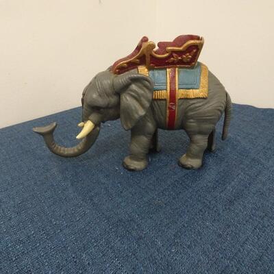 LOT 299. CAST IRON METAL ELEPHANT BANK