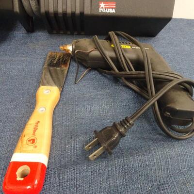 LOT 313. TOOLS