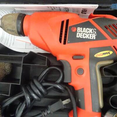 LOT 314. BLACK AND DECKER SANDER AND CORDED DRILL