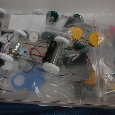 LOT 315. ELECTRIC VEHICLE CLASSROOM KIT