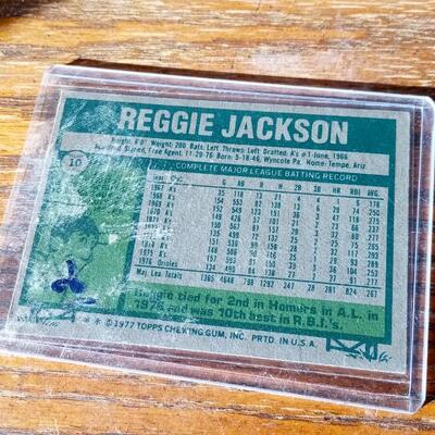 LOT 59  FOUR VINTAGE REGGIE JACKSON CARDS
