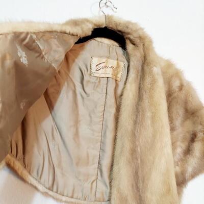 VINTAGE WOMENS EVANS FUR STOLE (JACKET)