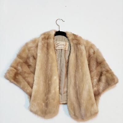 VINTAGE WOMENS EVANS FUR STOLE (JACKET)