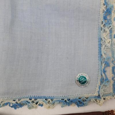 VINTAGE 3 PC LINEN HANDKERCHIEF
