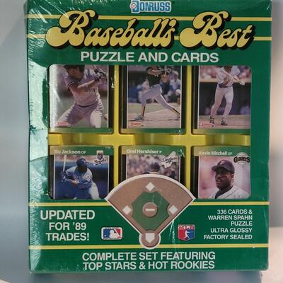 Donruss 1989 set of Baseball cards & puzzle