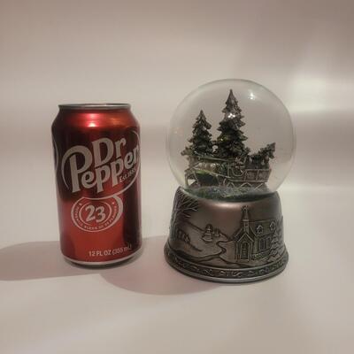 Snow globe