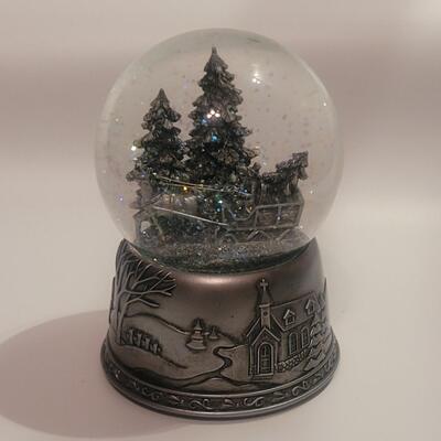 Snow globe