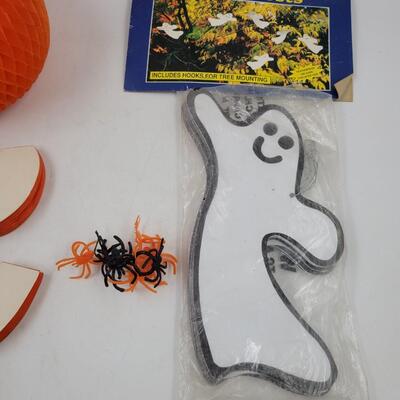 VINTAGE HALLOWEEN DECORTION BUNDLE
