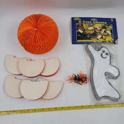 VINTAGE HALLOWEEN DECORTION BUNDLE