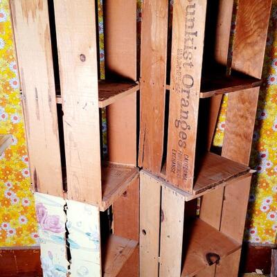 4 VINTAGE FRUIT BASKET CRATES