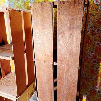 4 VINTAGE FRUIT BASKET CRATES
