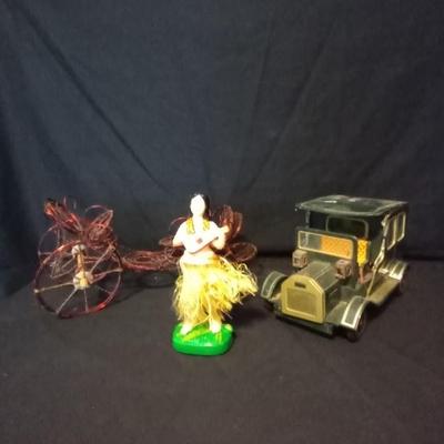 DANCING HULA GIRL- BATTERY OPERATED TIN VINTAGE CAR-WIRE CARRIAGE