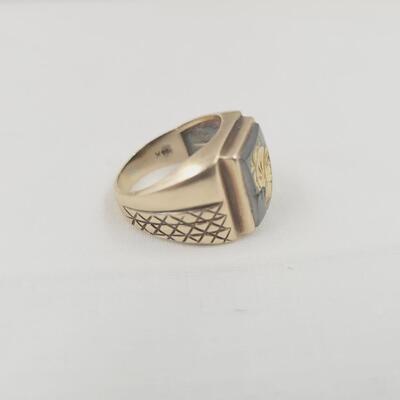 14K GOLD DESIGNED PICTURE RING
