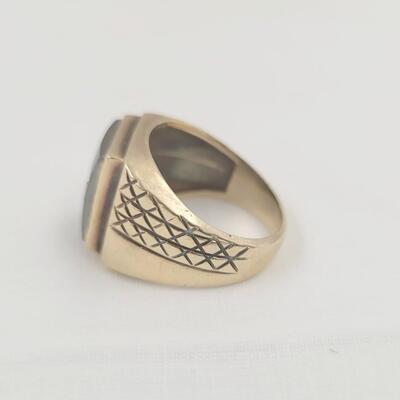 14K GOLD DESIGNED PICTURE RING
