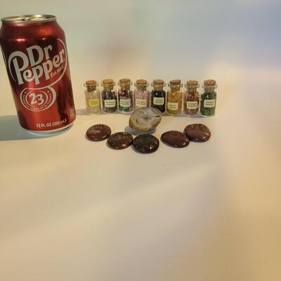 Worry Stones, small crystal jars & Geode lot