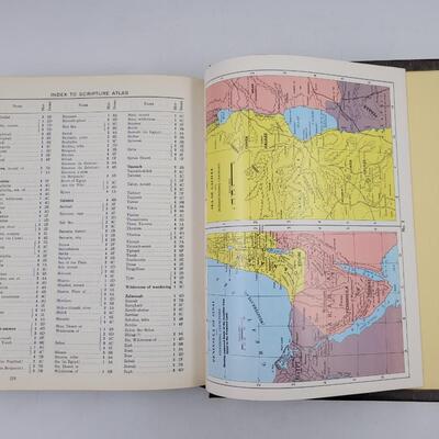 VINTAGE FAMILY "KING JAMES EDITION" HOLY BIBLE