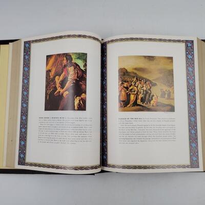 VINTAGE FAMILY "KING JAMES EDITION" HOLY BIBLE