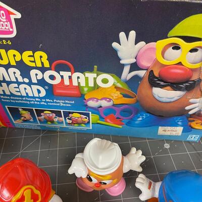  Mr. Potato Head Game and Collectibles