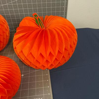 Tissue Paper Pumpkins  (3) 