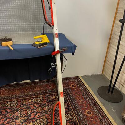 Ski Repair Waxing Unit
