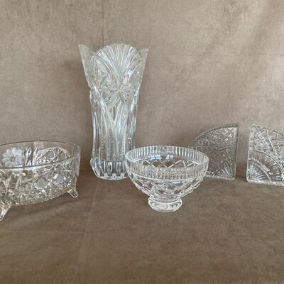 Lot 4 Vintage Glass Pieces