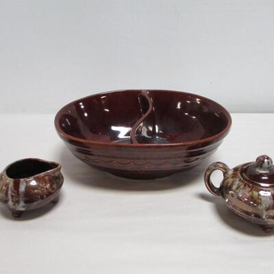 Vintage Marcrest Stoneware Daisy Dot Brown Divided Serving Dish Bowl Ovenproof & Cream & Sugar Pieces