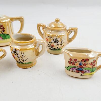 PORCELAIN MADE IN JAPAN MINATURE TEAS SET