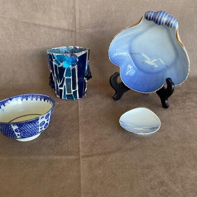 Lot 14. Blue Collectible Lot