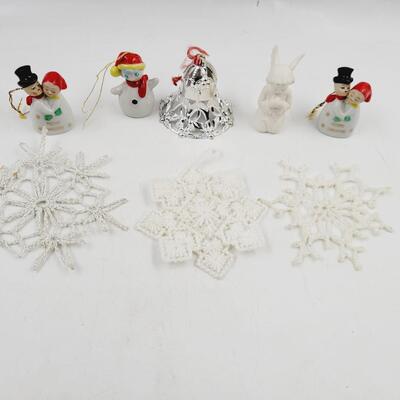 BELLS & SNOWFLAKE CHRISTMAS DECOR BUNDLE