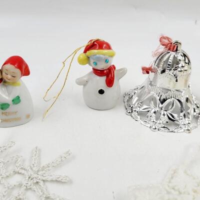 BELLS & SNOWFLAKE CHRISTMAS DECOR BUNDLE