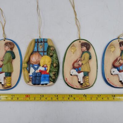 SPECIALTY CERAMIC SET OF 4 ORNAMENTS