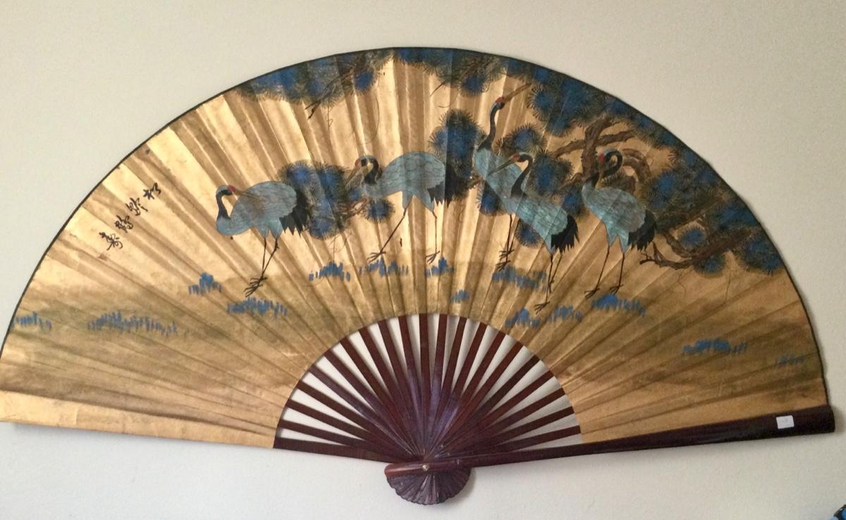 Large wall sized fan with birds