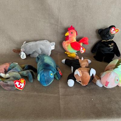 Lot 67. Beanie Babies