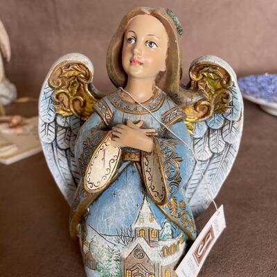Lot 91. Angel Lot