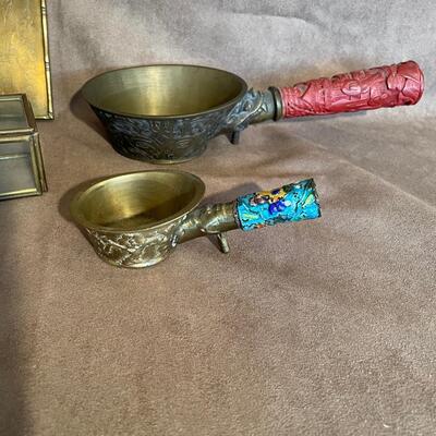 Lot 103. Vintage Metal Misc