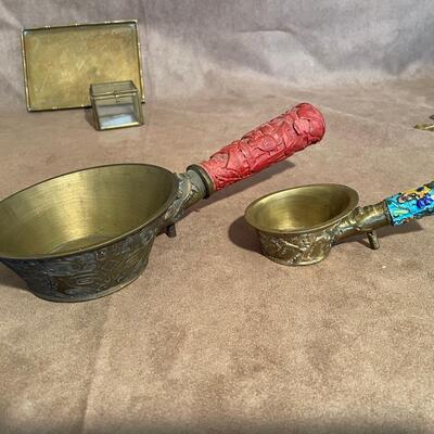 Lot 103. Vintage Metal Misc